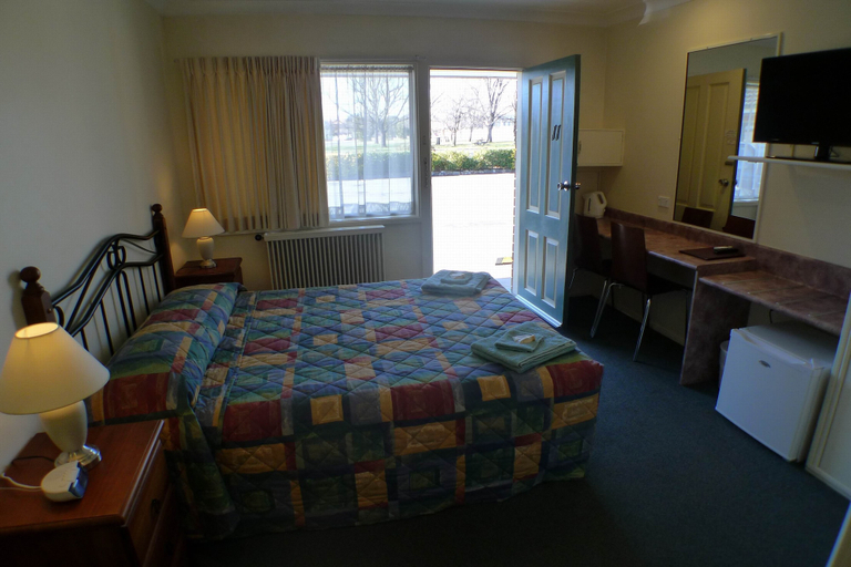 Bedroom 2, Parkhaven Motel, Goulburn Mulwaree - Goulburn