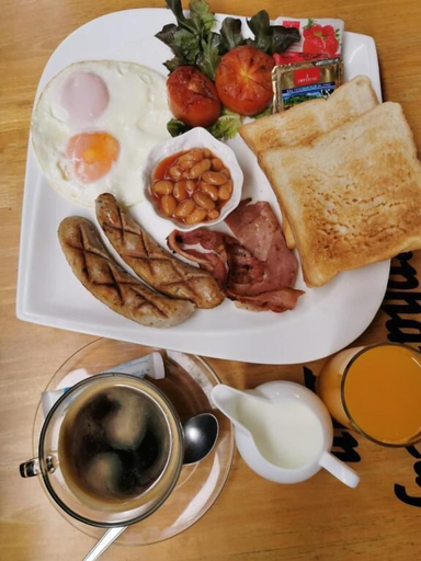 Food & Drinks 5, Baan Yuyen Karon Guesthouse, Pulau Phuket