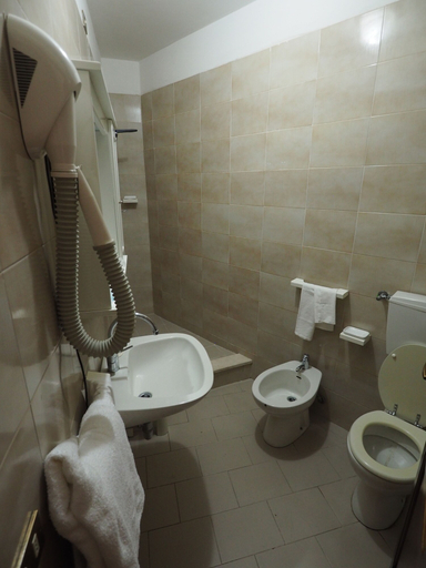 Bathroom, Magara Hotel, Cosenza
