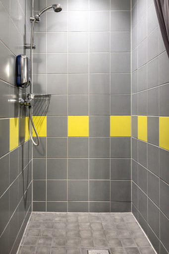 Bathroom 4, Hotel Metropol, Tallinn
