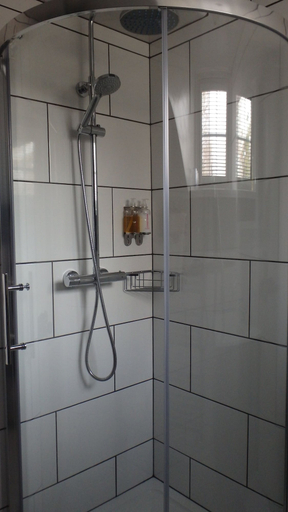 Bathroom 5, Haisthorpe House, Cumbria