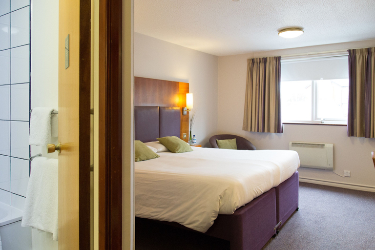 Bedroom 3, Hello Hotel, Salford