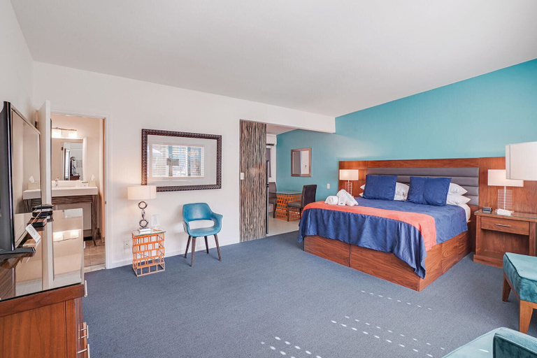 Bedroom 3, Inndulge -- A Modern Gay Men's Resort, Riverside