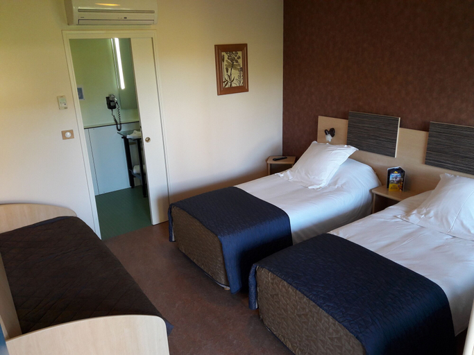 Bedroom 3, Havana, Yonne