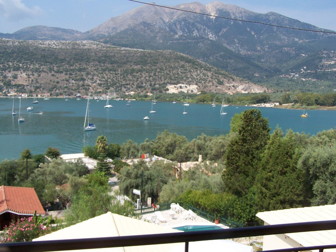 Others 4, Armonia Nakas, Ionian Islands