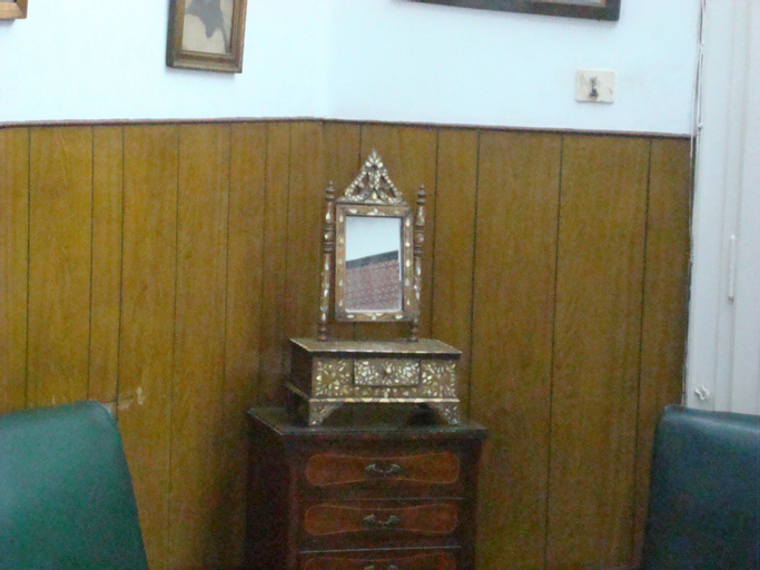 Lotus Hotel, Qasr an-Nil