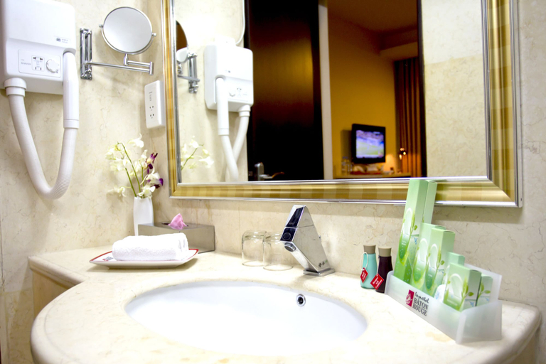 Bathroom 4, Innotel Business Boutique Hotel, Dhaka
