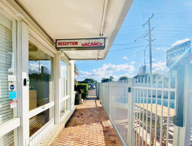 Others 4, Tropicana Motel, Gold Coast