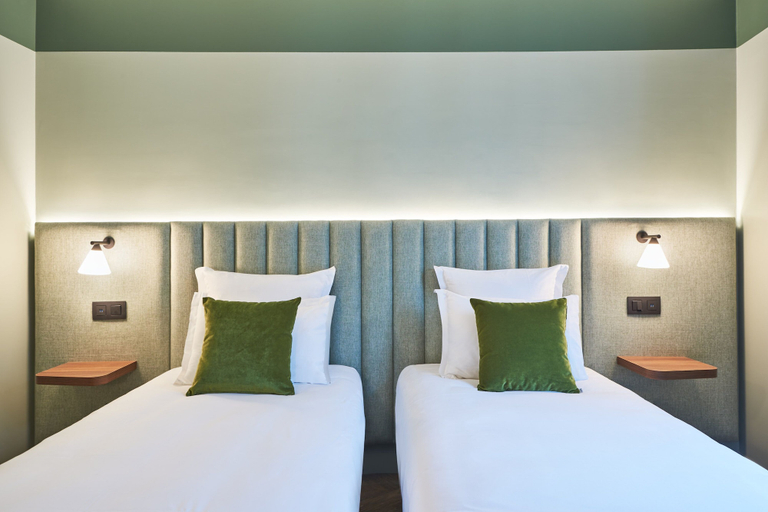 Bedroom 2, Hotel 10 Opera by HappyCulture, Paris