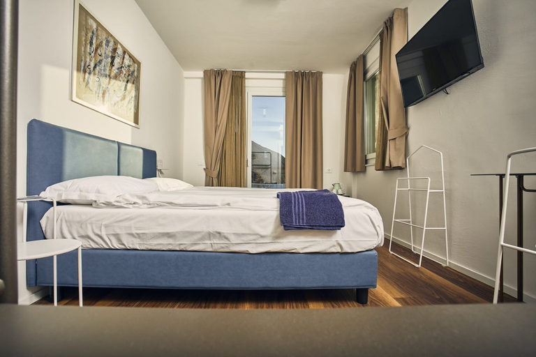 Bedroom 2, Hotel Paradiso, Trento