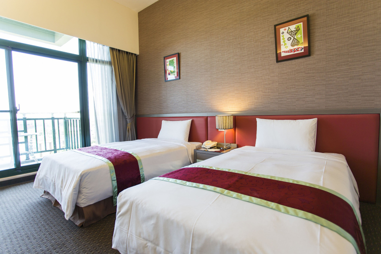 Bedroom 2, Formosan Naruwan Garden Hotel, Taitung