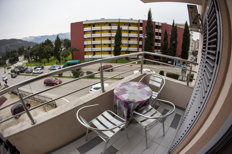 Others 5, SMS Apartments