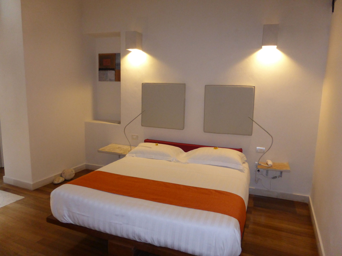 Bedroom 4, Micalò ArtRooms, Napoli
