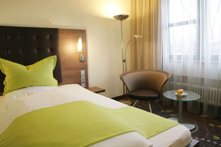 Bedroom 3, Hotel Fuchsen, Esslingen