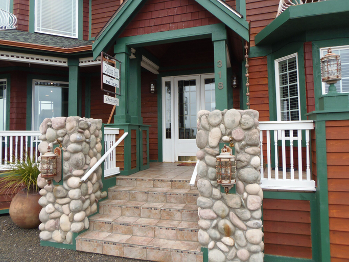 Exterior & Views 2, The Collins Inn and Seaside Cottages, Grays Harbor