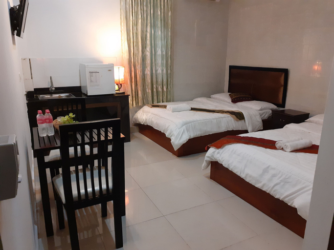 Bedroom 5, New Season Riverside Hotel, Phnom Penh