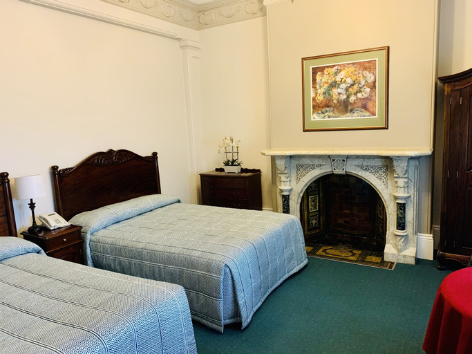 Bedroom 26