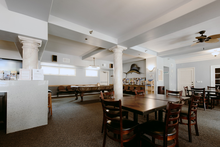Food & Drinks 5, Tamarack Beach Resort Hotel, San Diego