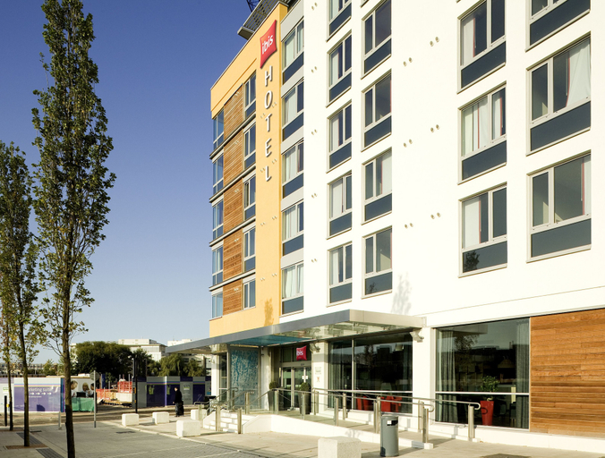Exterior & Views 2, ibis Bristol Temple Meads Quay, Bristol