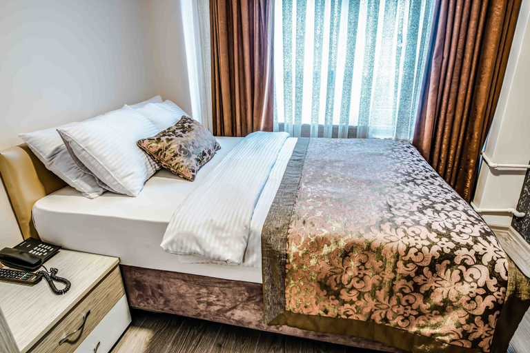 Bedroom 2, Lazz City Hotel, Beyoğlu