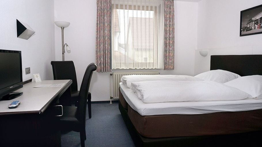 Bedroom 3, Hotel Gasthof Traube, Rems-Murr-Kreis
