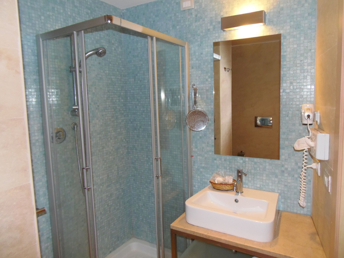 Bathroom 4, Villa Cibele, Catania