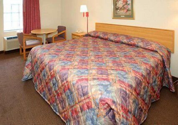 Bedroom 3, Econo Lodge Jonesboro - Atlanta South, Clayton