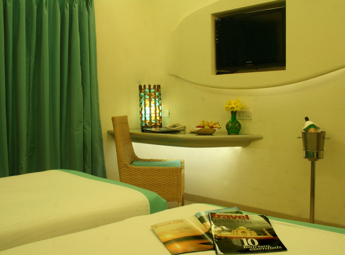 Bedroom 5, The Golden Crown Hotel & Spa, Colva, South Goa