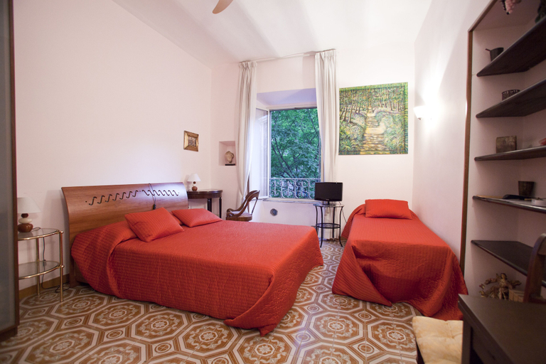 Bedroom 2, Il Leoncino, Rome
