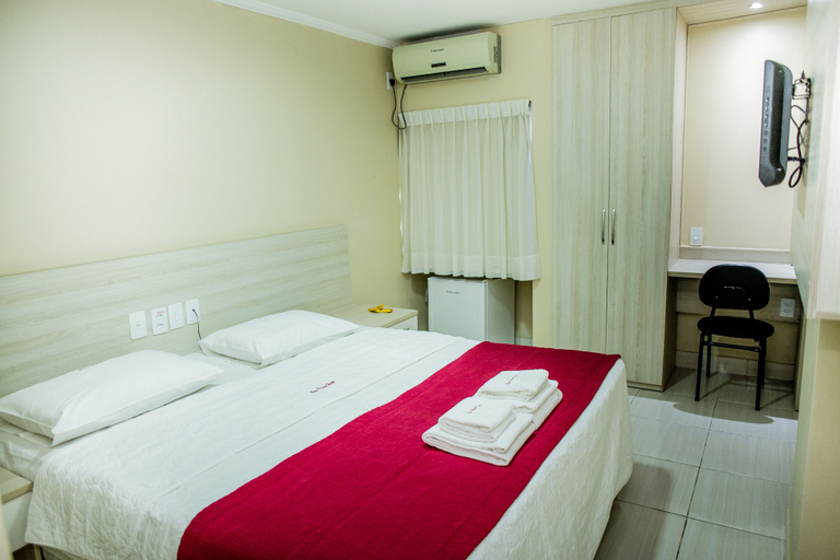 Bedroom 3, Reis Palace Hotel, Petrolina