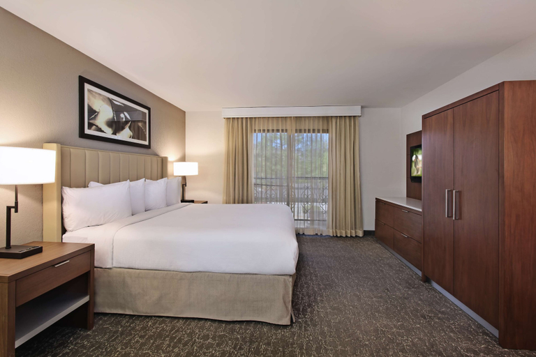 Bedroom 4, Embassy Suites by Hilton Palm Desert, Riverside
