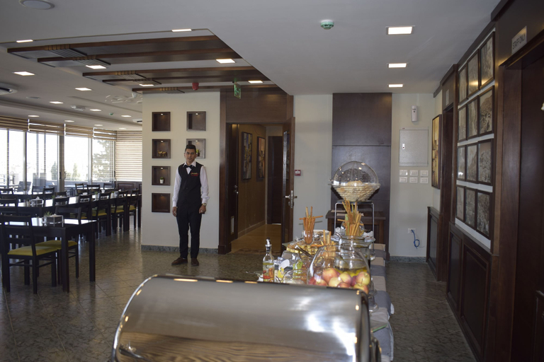 Food & Drinks 4, Shams al weibdeh hotel apartment, Wadi Essier