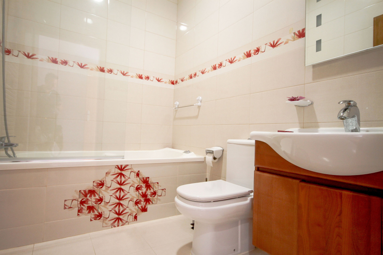 Bathroom 3, Martin Guest House, Praia da Vitória