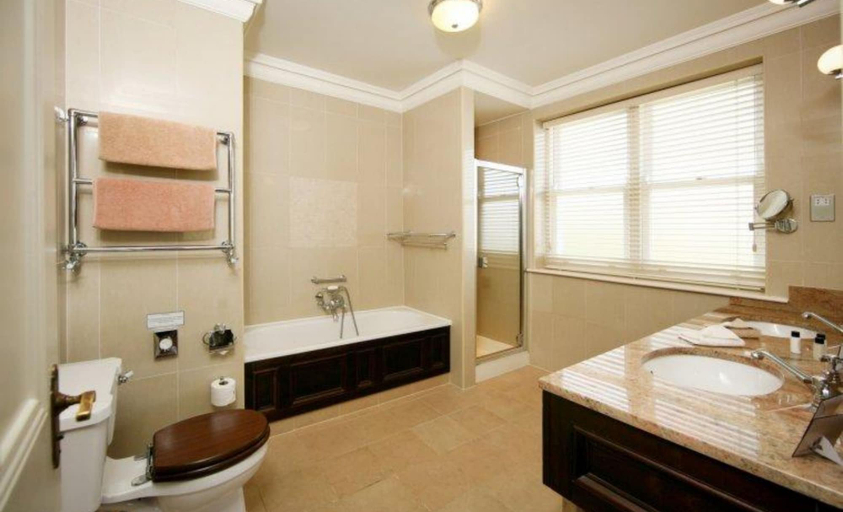 Bathroom 5, Mount Falcon Estate