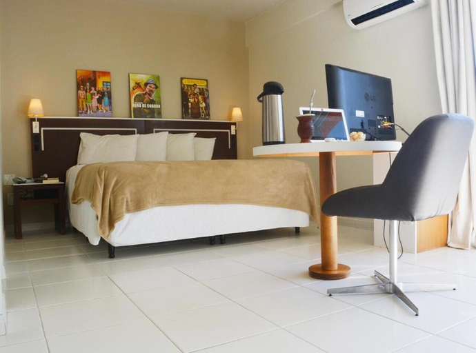 Bedroom 2, Altadomo Hotel, Santa Maria