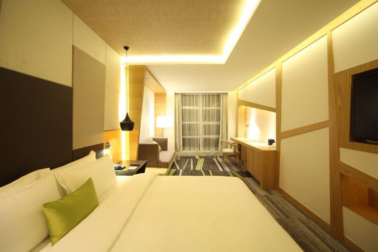 Bedroom 2, BeiJing Qianyuan Hotel, Beijing