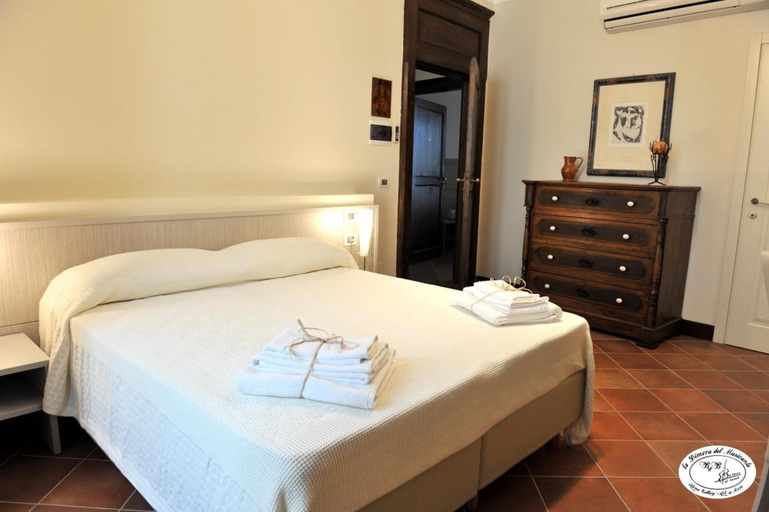 Bedroom 5, La Dimora del Musicante b&b Home Gallery, Potenza