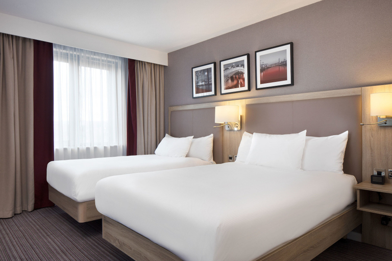 Bedroom 3, Hilton Garden Inn Dublin City Centre, Dublin