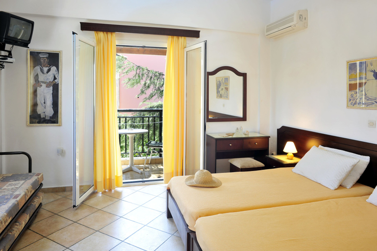 Bedroom 3, Ariti Complex, Ionian Islands