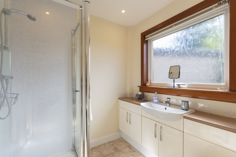 Bathroom 3, Sunnyside Cottage 5 Mins to St Andrews, Fife