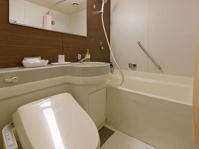 Bathroom 5, Hotel Sunroute Sopra Kobe, Kobe
