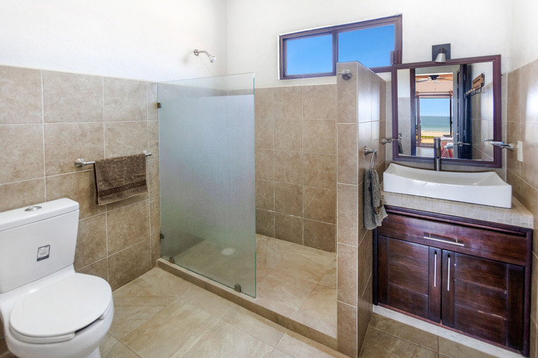 Bathroom 3, Punta Conejo Resort, Dist. Tehuantepec