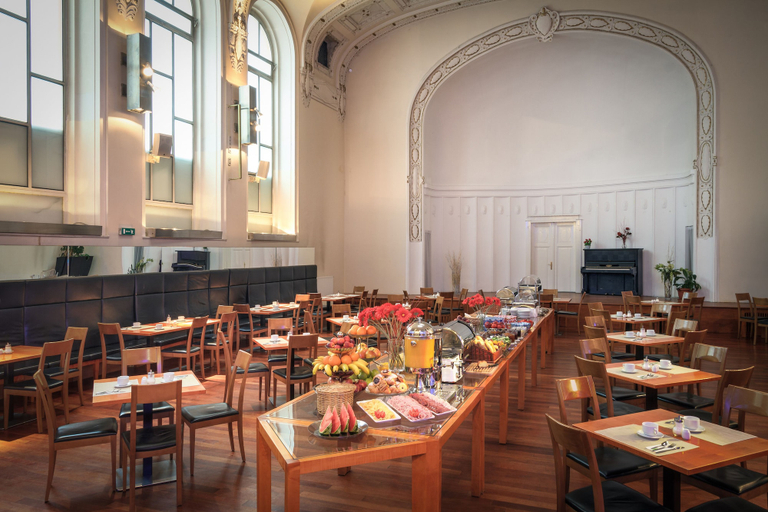 Food & Drinks 5, Theatrino, Praha 3