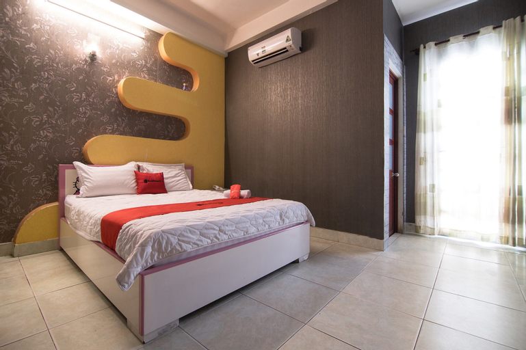 RedDoorz Plus near AEON Mall Tan Phu 2, Tan Phu