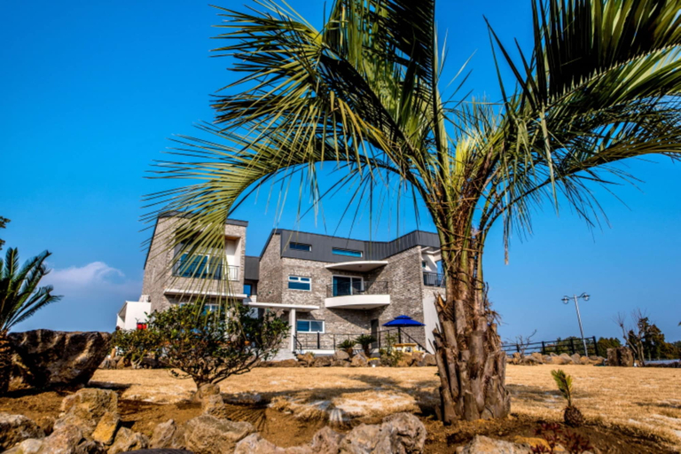 Exterior & Views 1, Swimeong Spa Pension, Seogwipo