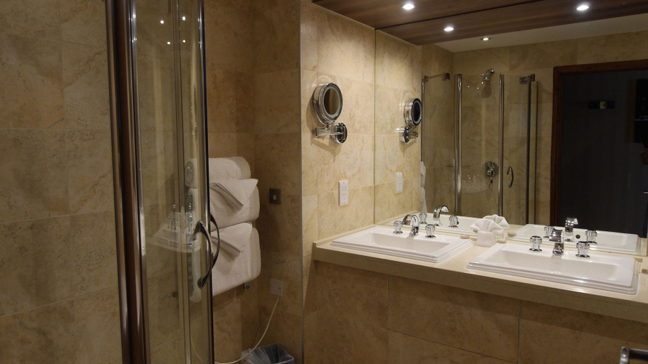 Bathroom 5, Big Blue Hotel, Lancashire