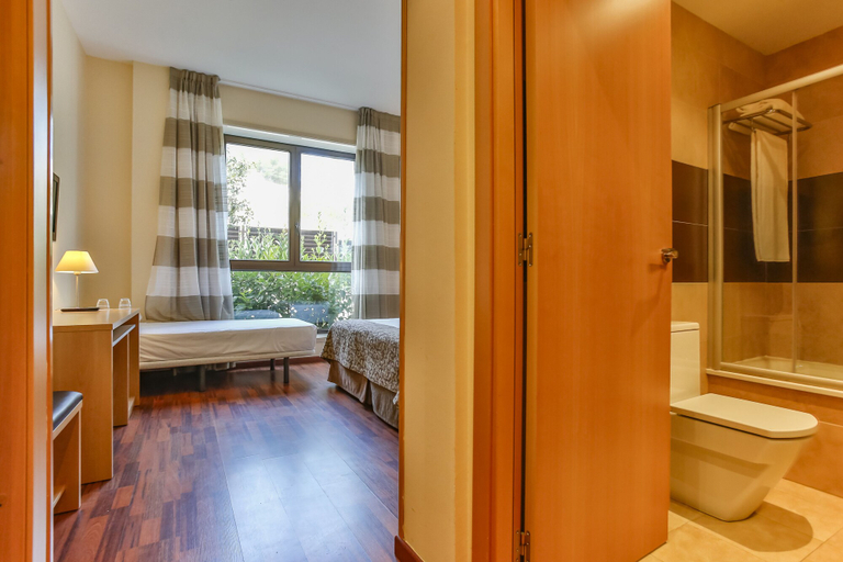 Bathroom 5, Hotel Desitges, Barcelona