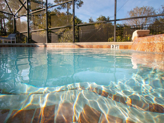 Sport & Beauty 5, 4 Bed and 3 Bath in Perfect Location With Pool by Florida Dream Home, Osceola
