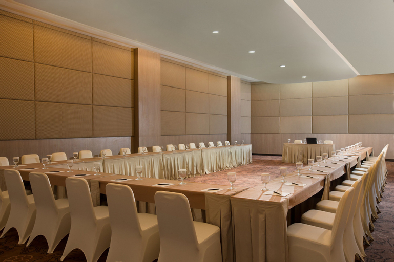 Business Facilities 22