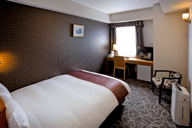 Bedroom 4, Yaoji Hakata Hotel, Fukuoka